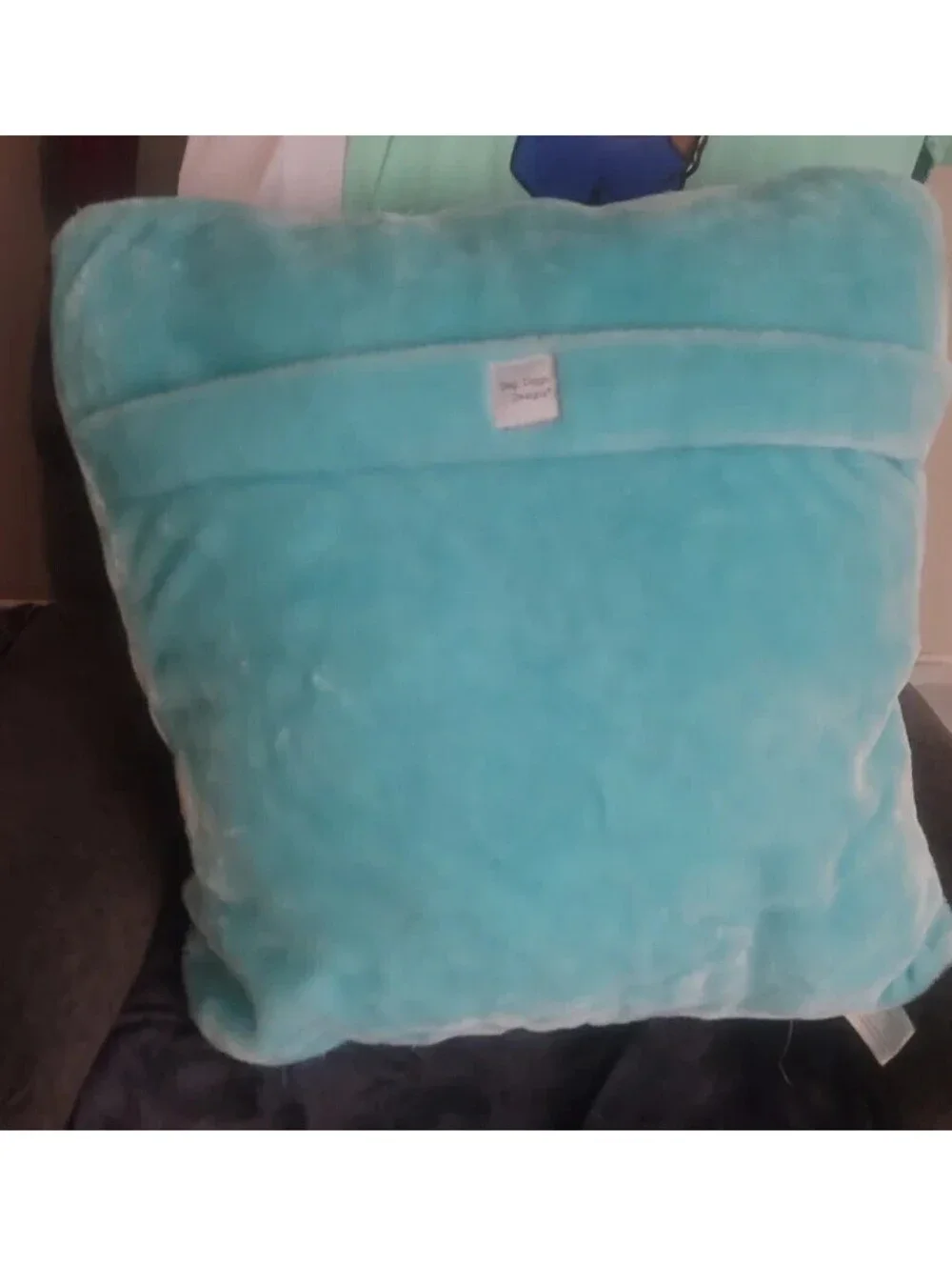 DOG DIGGIN DESIGNS SNIFFANY & CO. BLUE GIFT BOX BIG BOW DOG BED